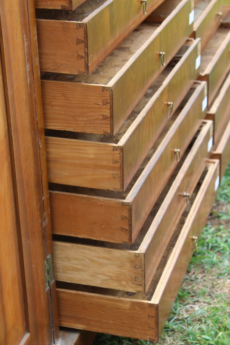 Rare Biedermeier Period Apothecary's Walnut Chest Of Drawers With 18 Drawers, Circa 1840.-photo-4