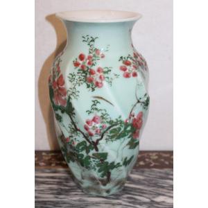 Vase En Porcelain Japonais Celadon, Japon Fine XIX Siecle