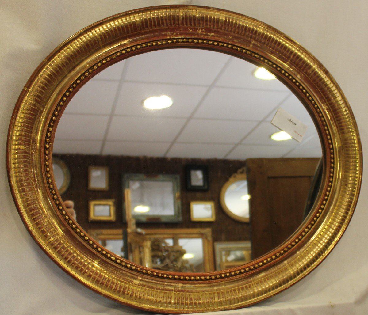 Miroir Ovale Louis Philippe perlé, Feuille d'Or d'Origine Patinée 55 X 65 Cm