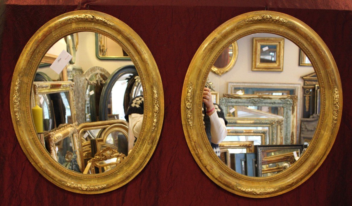 50 X 58 Cm Pair Of Medallions, Oval Mirrors Restoration Patinated