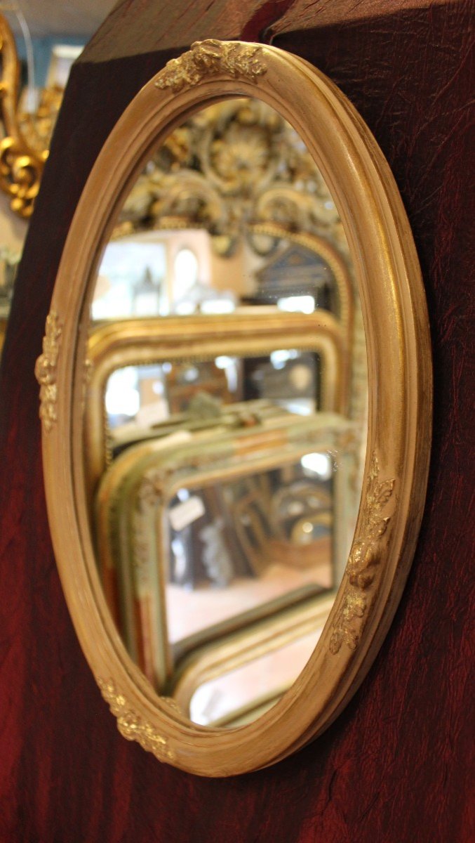 34 X 44 Cm, Pair Of Oval Mirrors With Patina And Gold Leaf-photo-4