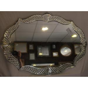 Miroir Moderniste , Verre Taillé 56 X 81 Cm