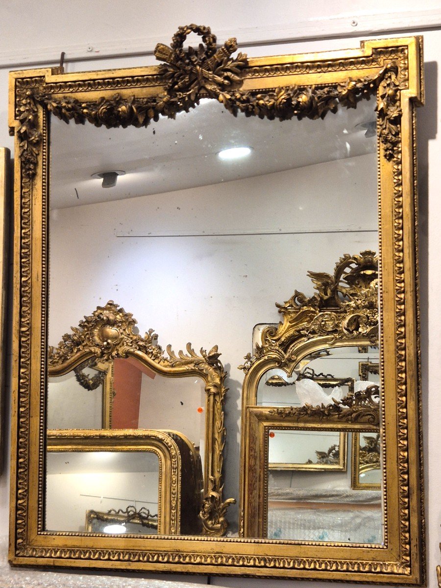 Charmant miroir Louis XVI  guirlandes 68*88cm