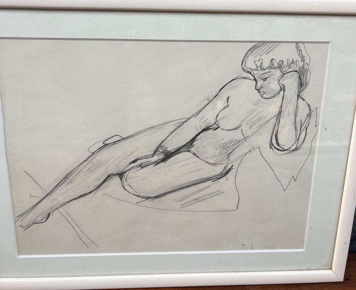 Sketch Of A Naked Woman-photo-1