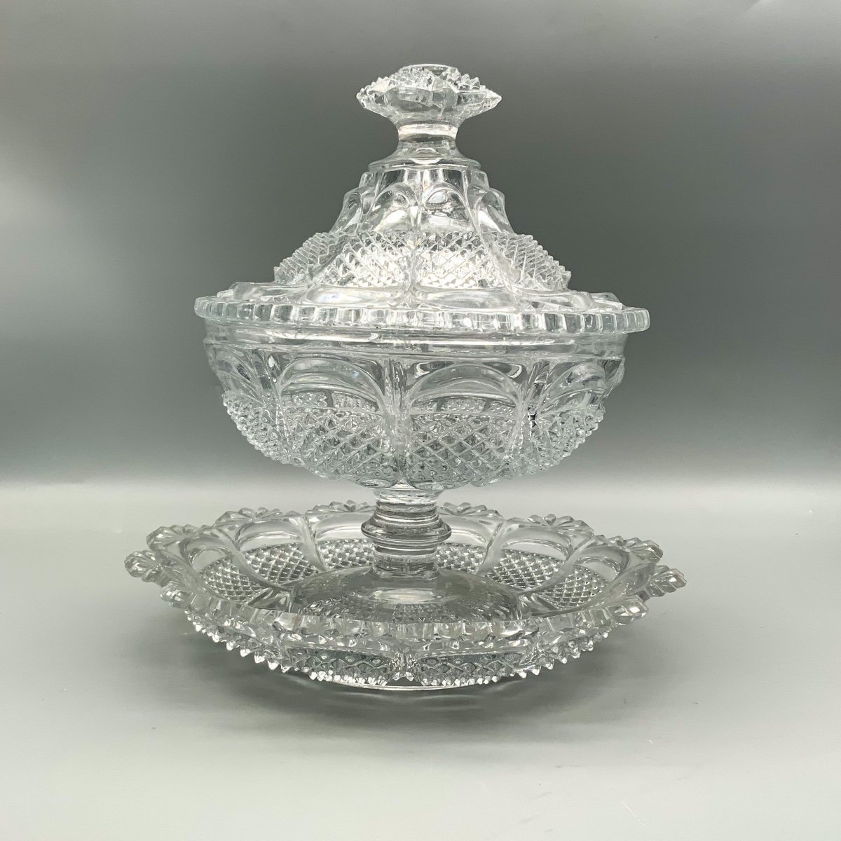 Baccarat / Le Creusot Bezel 1830-1840