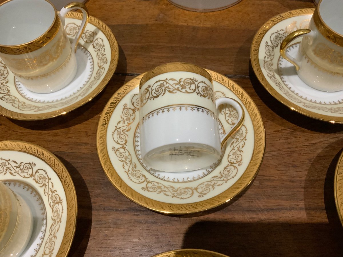 Coquet Et Cie. 62-piece Limoges Porcelain Dinner Service-photo-4