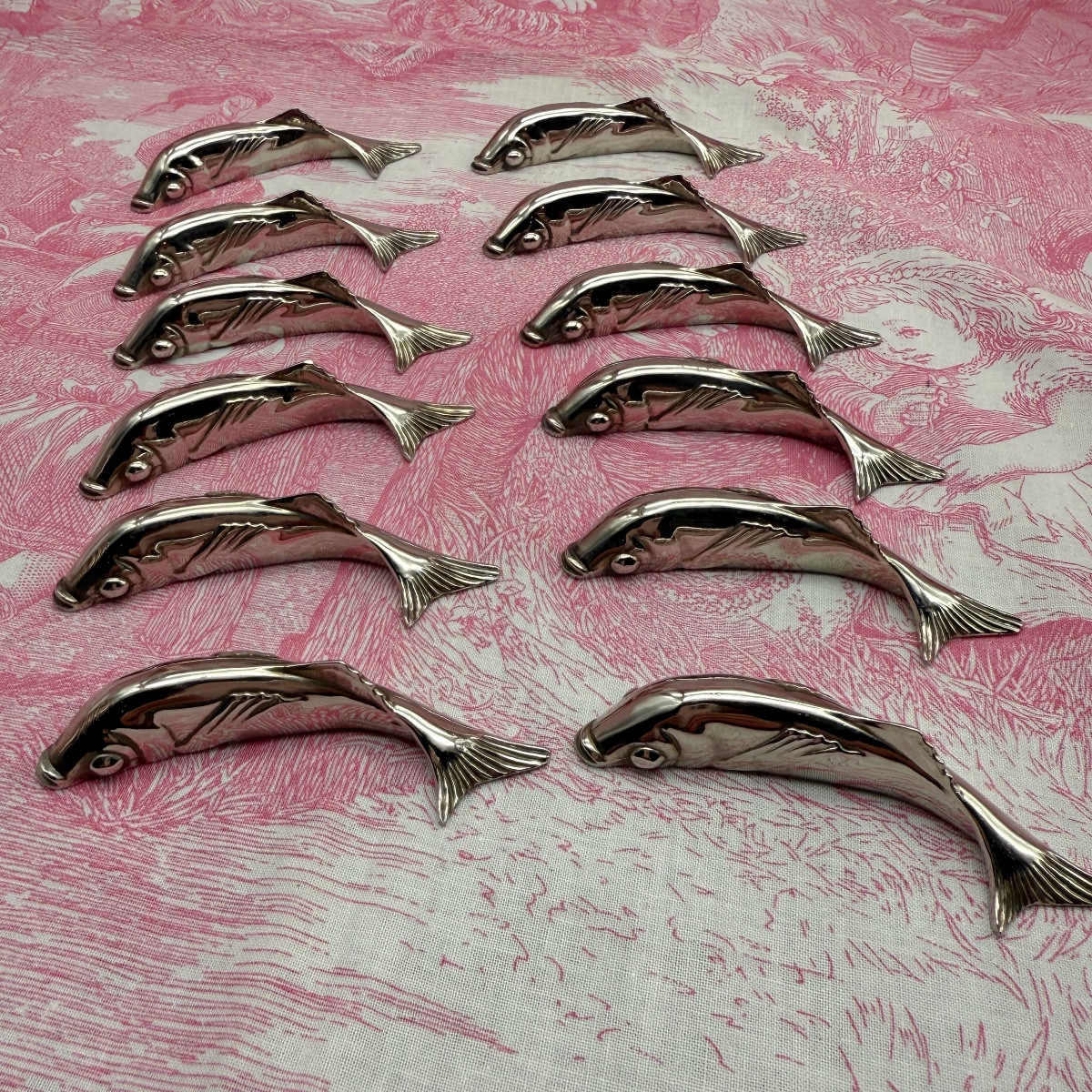12 Silver Metal Fish Knife Rests 