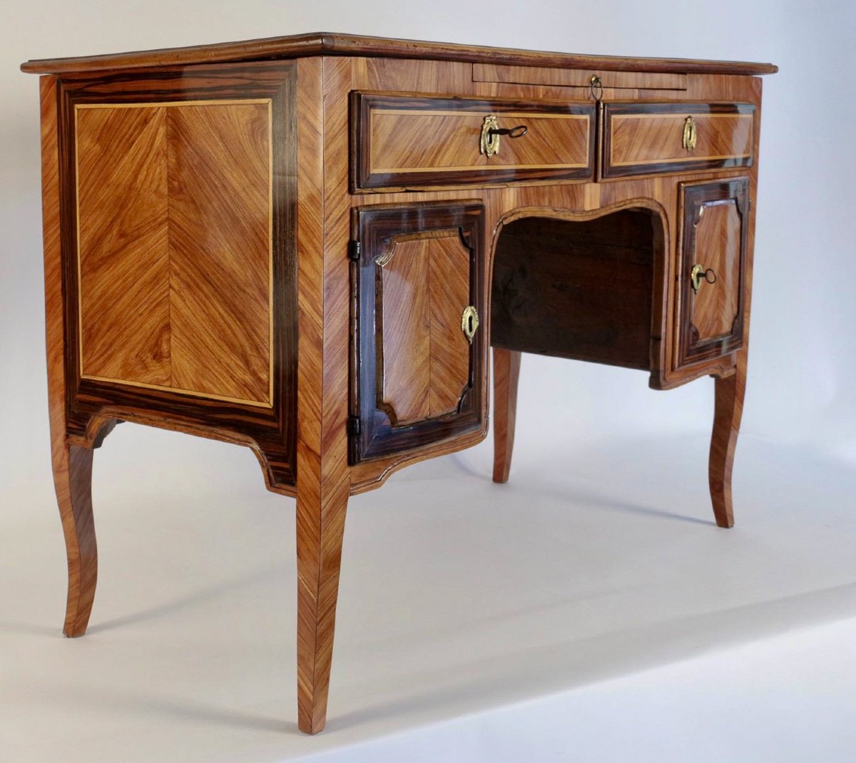 French Transition Louis XV-louis XVI Period Rosewood Desk Circa 1770-photo-2