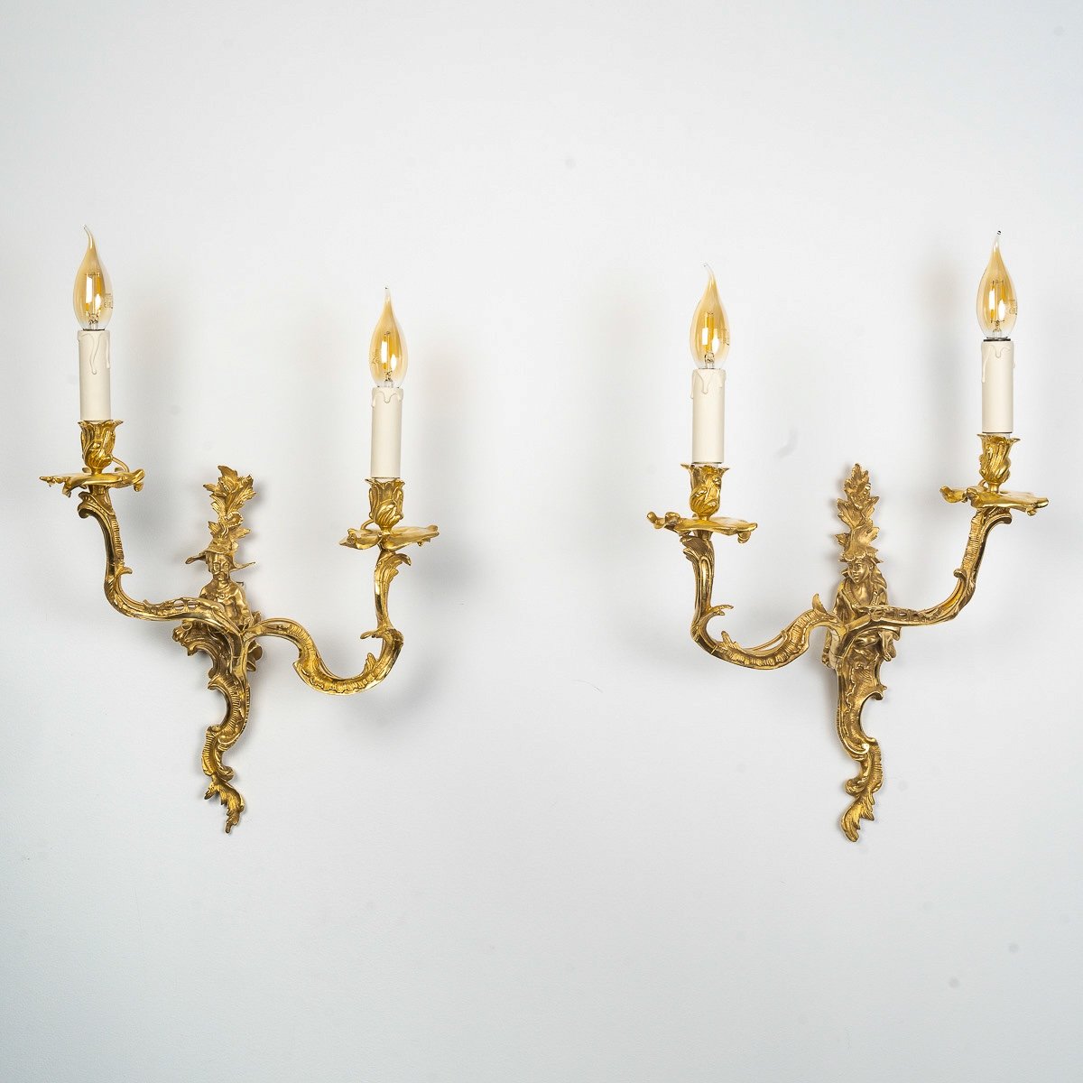 Paire D’appliques à Deux Bras De Lumière à Décor D’un Couple Chinois En Bronze Doré Vers 1850-photo-8