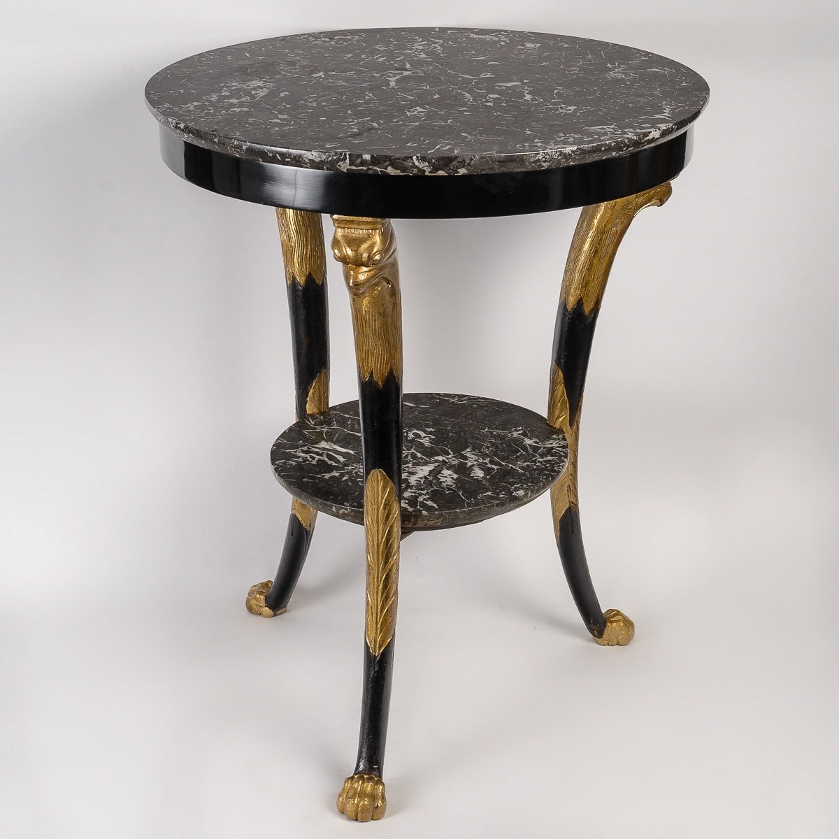 Table Circulaire Ou Guéridon Laqué Noir à Décor De Tête D’aigles époque Consulat (1799-1804)-photo-4