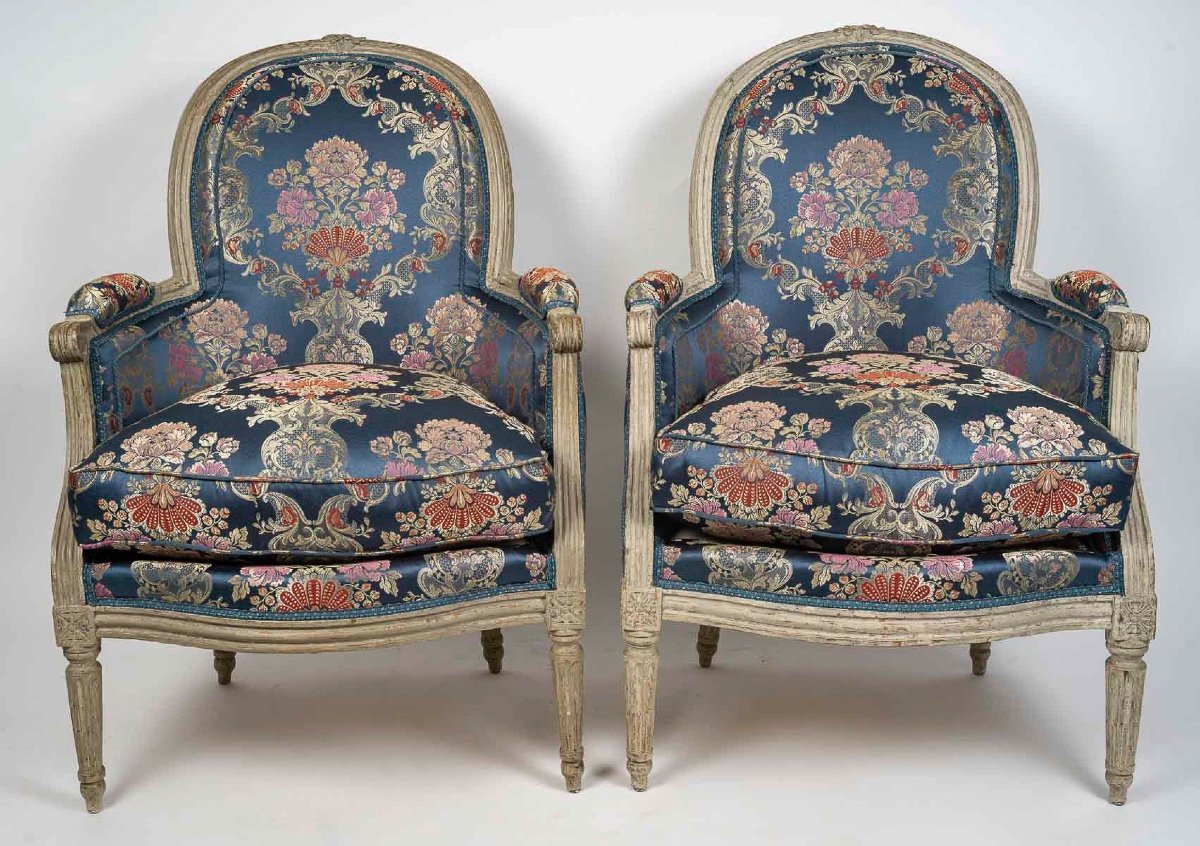 Paire De Bergères en hêtre laqué d’époque Louis XVI estampillées Denis Jullienne vers 1780