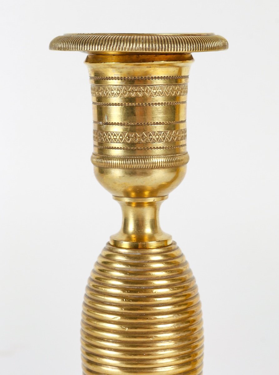 Paire De Petits Bougeoirs Dit Ragot En Bronze Ciselé Et Doré époque Empire Vers 1810-photo-2