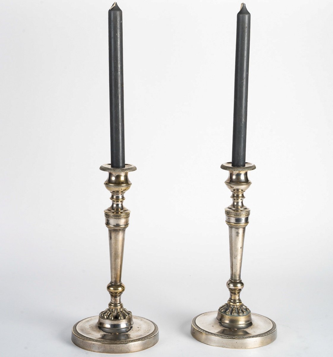 André Antoine Ravrio (1759-1814) Pair Of Candlesticks With Water Leaf Friezes In Silvered Bronze