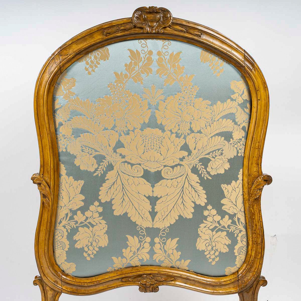 Louis XV Period Fireplace Screen With Carved, Molded And Shaped Walnut Frame, Circa 1740-photo-2