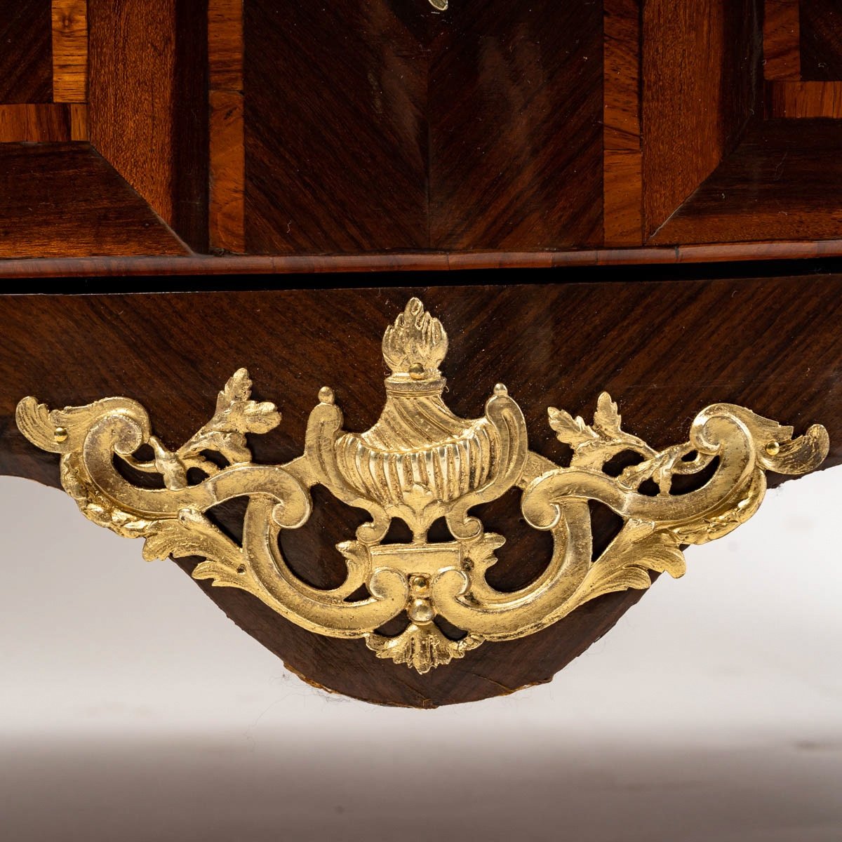 Bon Durand - Small Chest Of Drawers In Satinwood, Rosewood And Kingwood Louis XV Period-photo-2