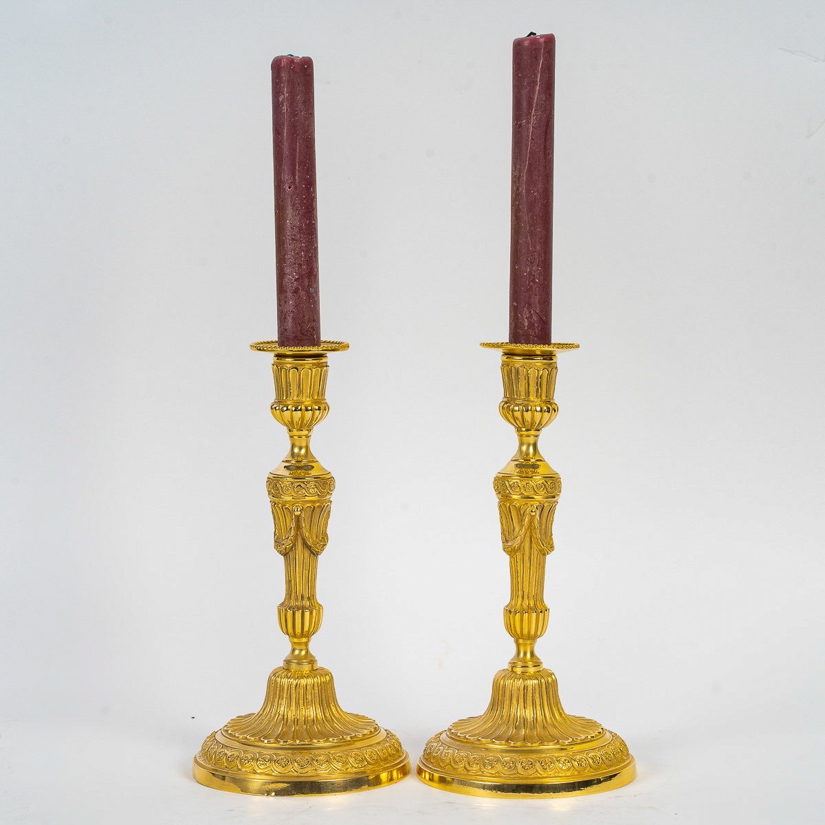 Pair Of Louis XVI Period Chiseled And Gilded Bronze Candlesticks Circa 1780-photo-3