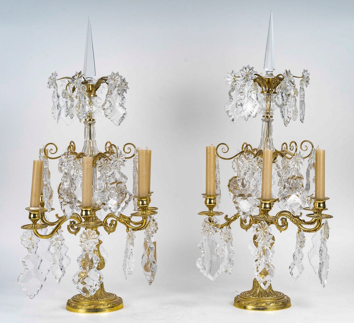 Paire De Girandoles Baccarat De Style Louis XVI En Bronze Doré Et Décor De Cristal Vers 1870