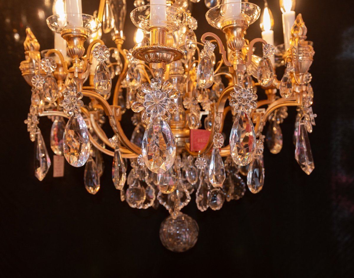 Signed Baccarat, Louis XVI Style Chandelier With Fire Pots In Gilt Bronze And Cut Crystal-photo-5