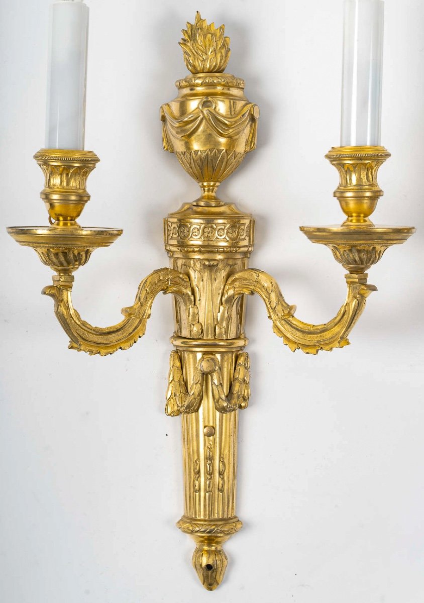 Pair Of Louis XVI Style Two-light Wall Sconces In Gilded And Chiseled Bronze, Circa 1780-1790-photo-3