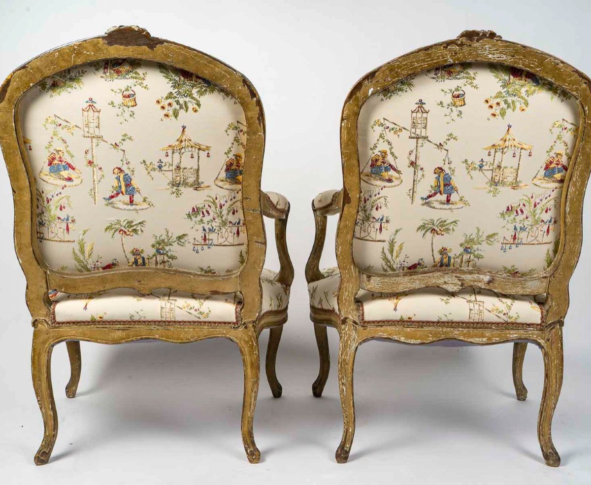 Paire De Larges Fauteuils En Hêtre Naturel Laqué D’époque Louis XV Vers 1740-1750-photo-2