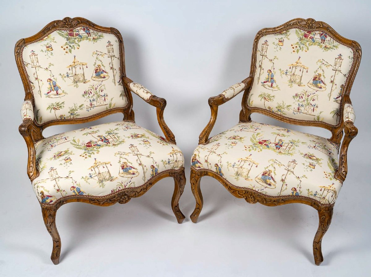 Attribué à Louis Poussiée Paire De Larges Fauteuils En Noyer D’epoque Louis XV Vers 1740-1745-photo-6