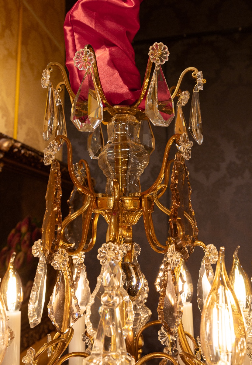 Signed By Baccarat Small Louis XV Style Chandelier In Gilt Bronze And Cut Crystal, Circa 1890-photo-2