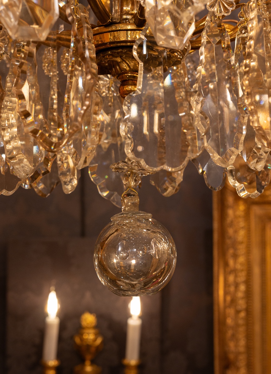 Signed By Baccarat Small Louis XV Style Chandelier In Gilt Bronze And Cut Crystal, Circa 1890-photo-6