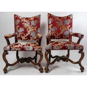 Pair Of Molded And Carved Walnut Armchairs To Style The Hair Italy Early 18th Century