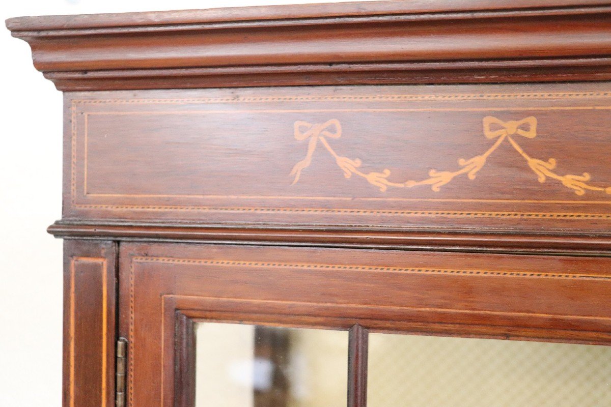 Inlaid Walnut Vitrine-photo-6