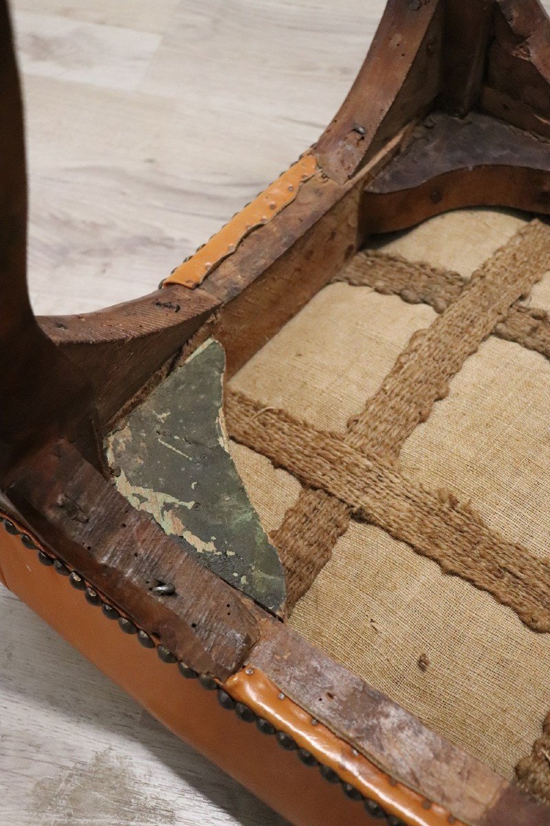 18th Century Walnut And Leather Stools-photo-4
