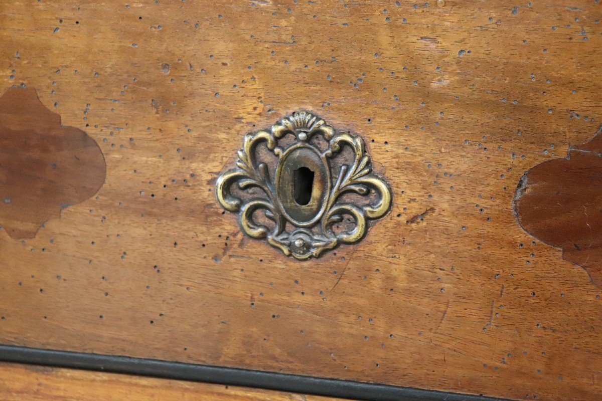 Antique Chest Of Drawers With Walnut Inlay, 17th Century-photo-2