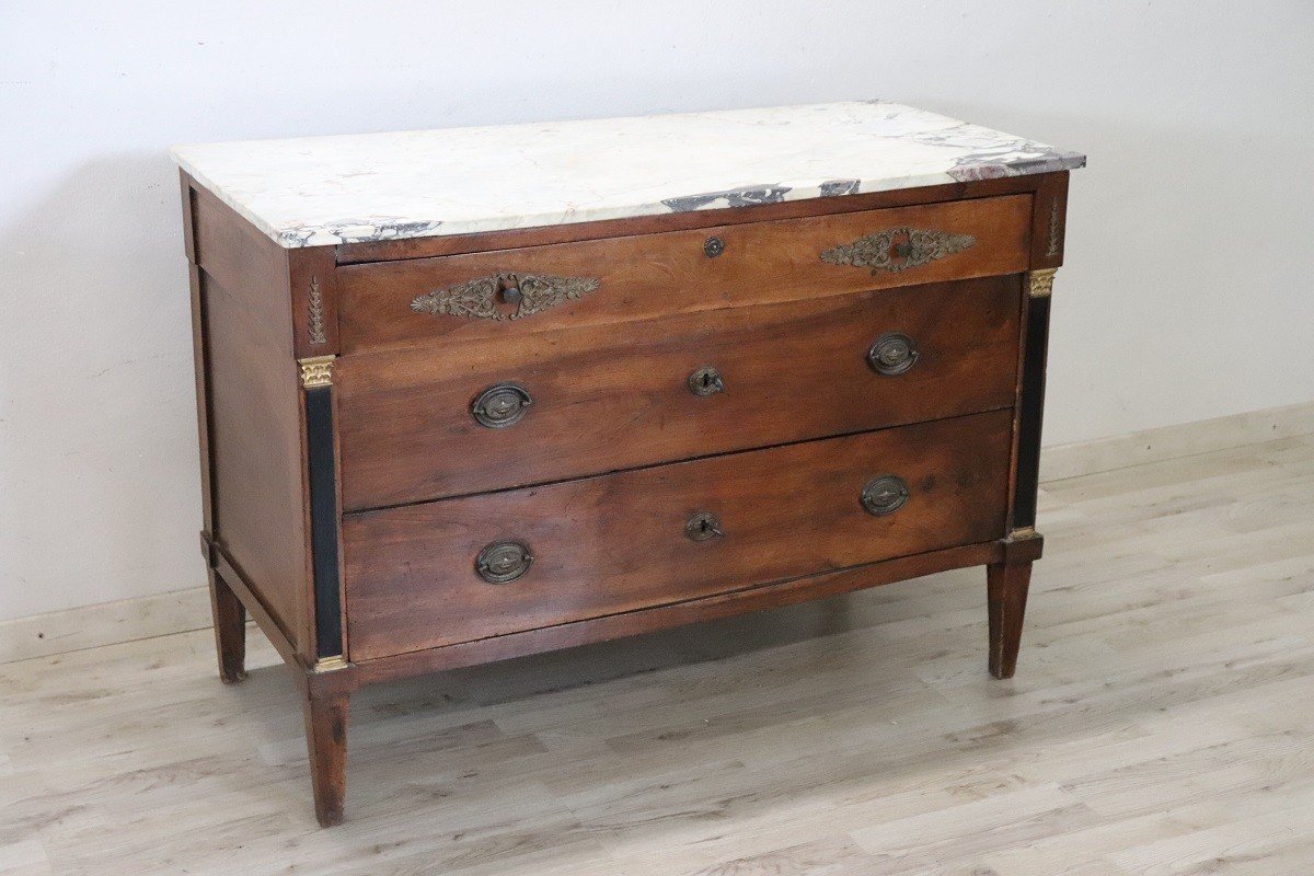 Early 19th Century Chest Of Drawers In Walnut And Marble Top-photo-2