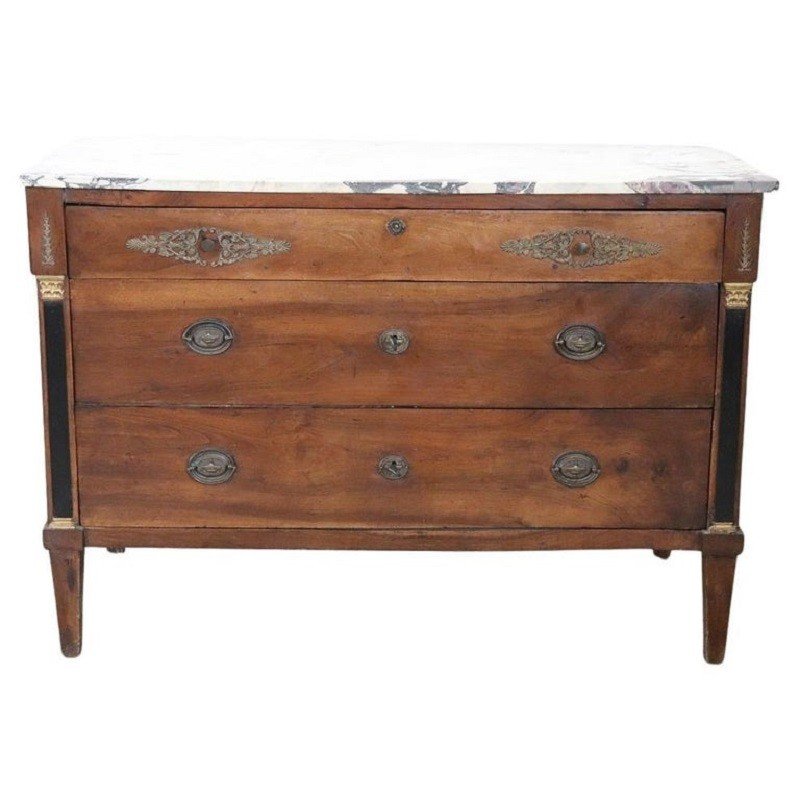 Early 19th Century Chest Of Drawers In Walnut And Marble Top