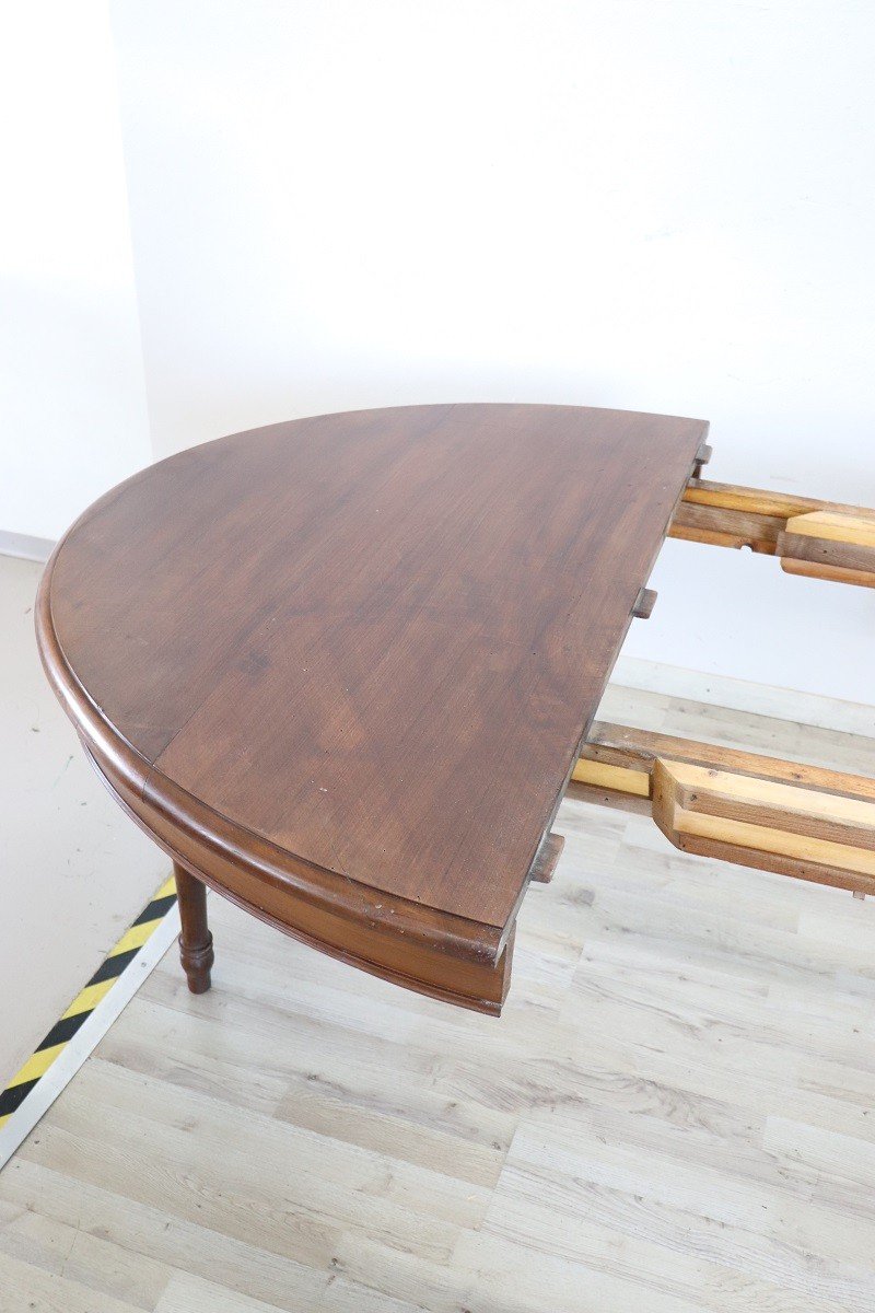 19th Century Oval Walnut Extendable Dining Table-photo-4