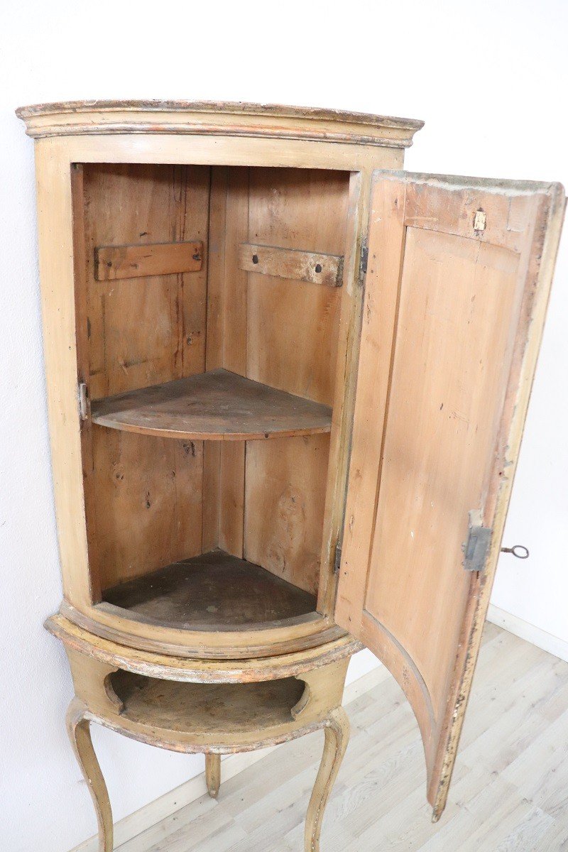 Italian Louis XV Antique Corner Cabinets-photo-7