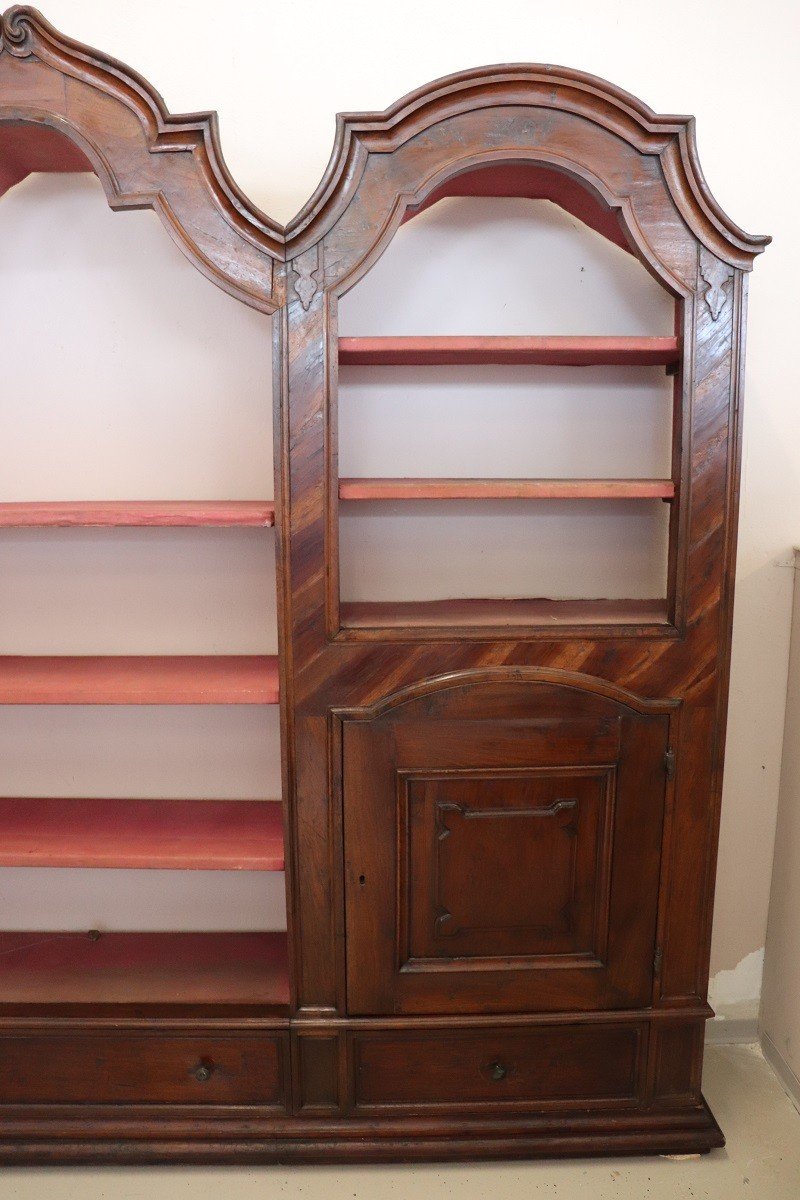 Late 17th Century Walnut Bookcase-photo-4