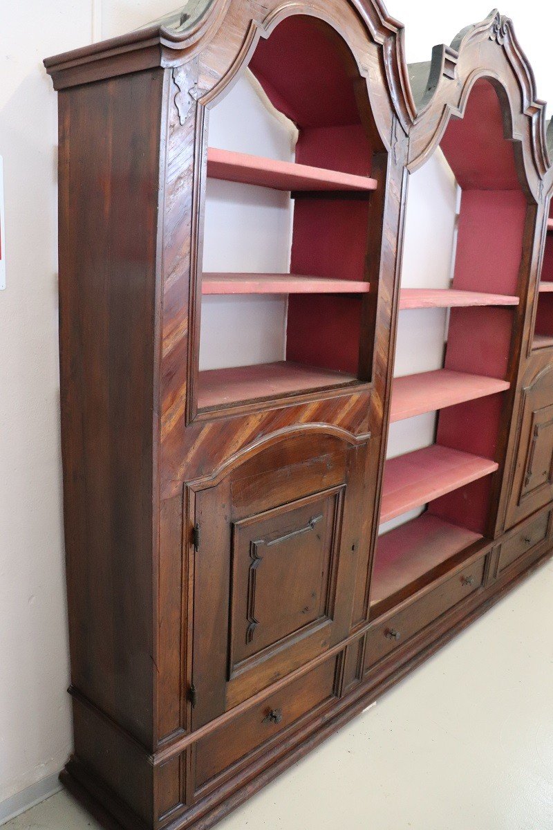 Late 17th Century Walnut Bookcase-photo-2