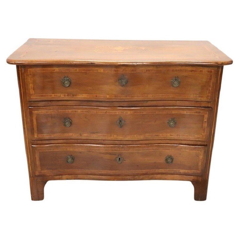 Antique Chest Of Drawers In Walnut, 18th Century