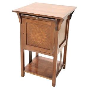 Early 20th Century Art Nouveau Inlaid Walnut Side Table