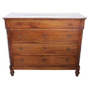 Mid-19th Century Chest Of Drawers In Walnut