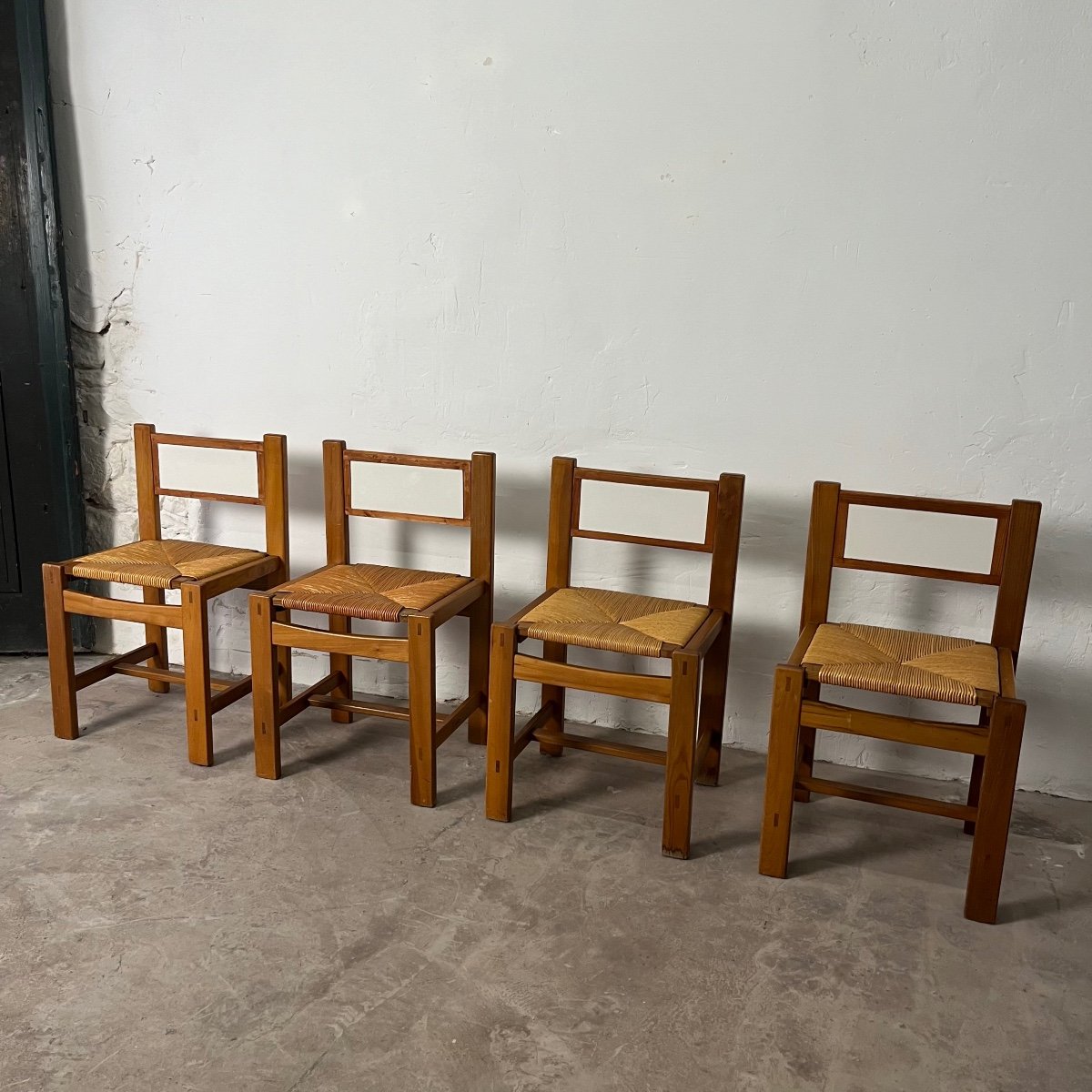 Series Of 6 Brutalist Pine & Straw Chairs-photo-4