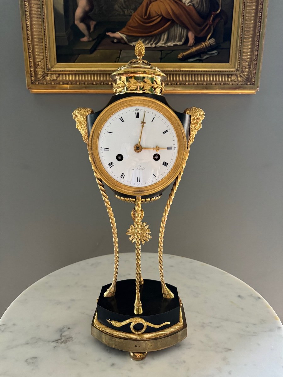 Directory-consulate Period: Beautiful Clock With Faun Heads.-photo-7