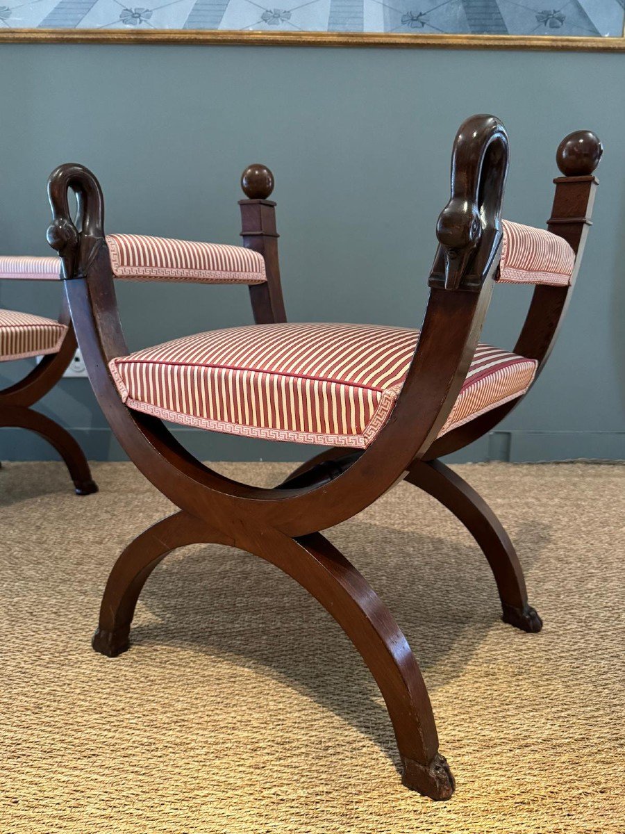 Pair Of Large Curule Stools From The Empire-consulate Period. -photo-2