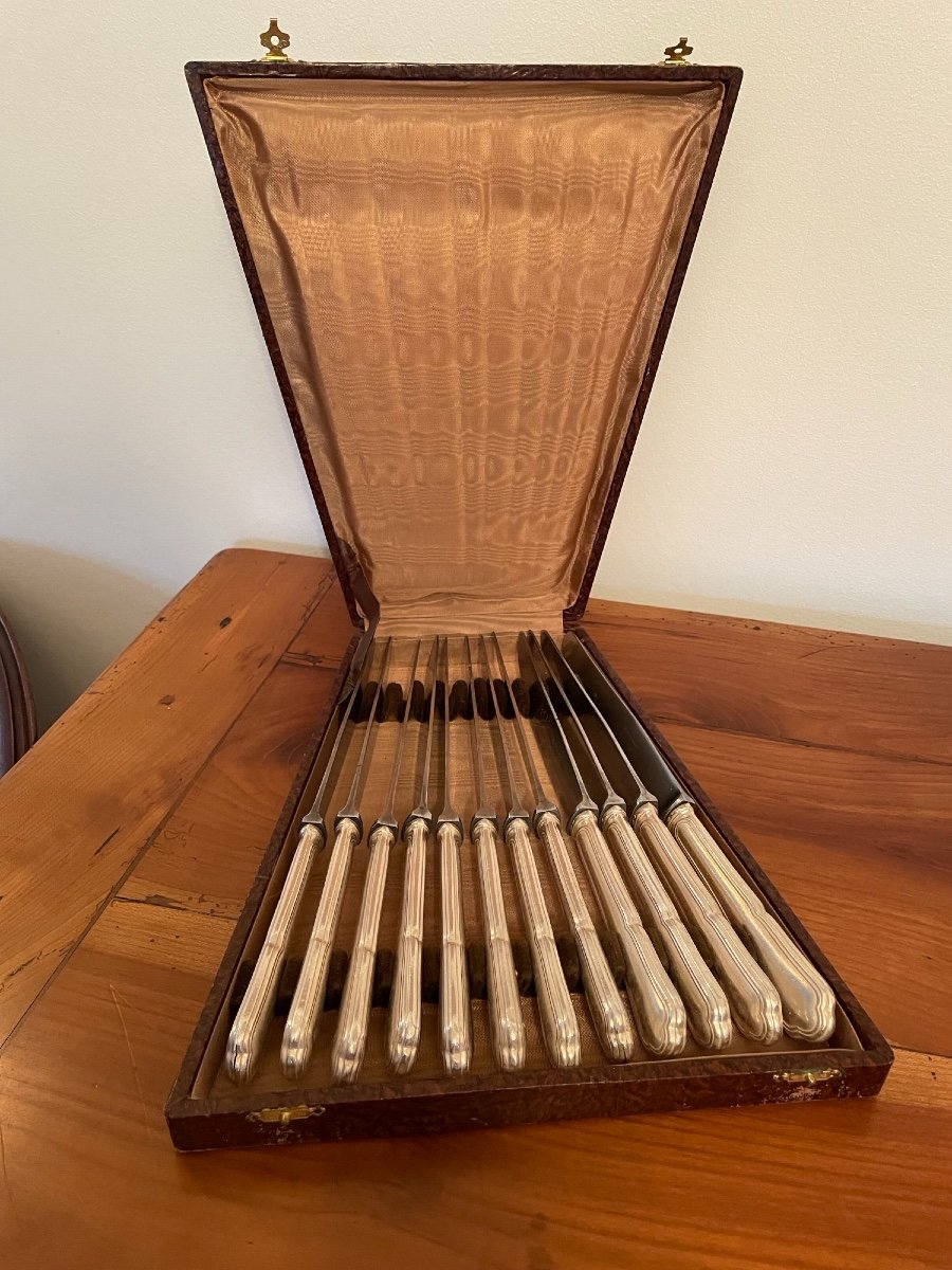 Series Of 12 Silver Plated Table Knives By P Meurgey In A Louis XV Box