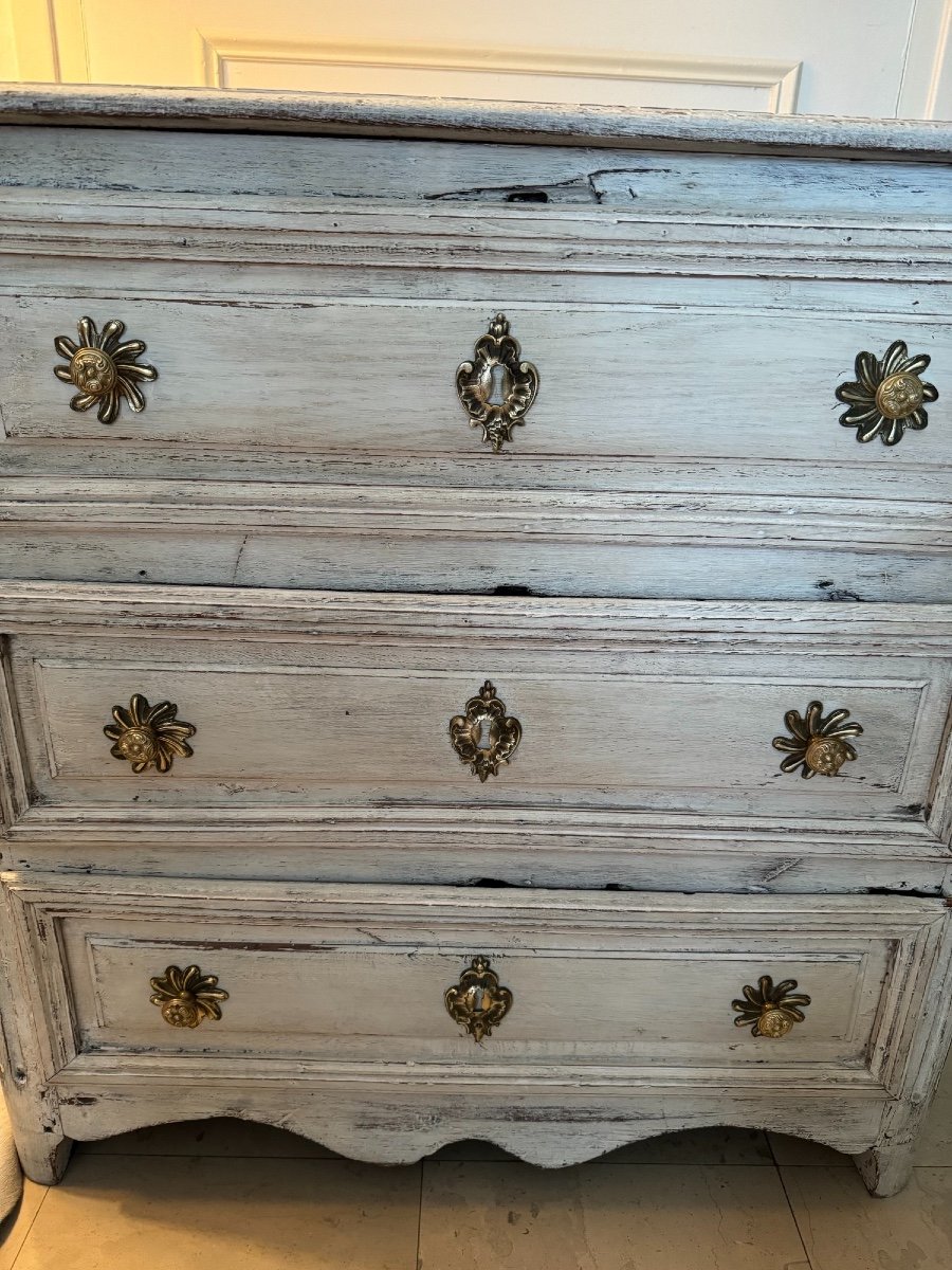 Ancienne Et Petite Commode Louis XIV Epoque XVIII Eme Siècle Patinée Peinte Chêne -photo-3