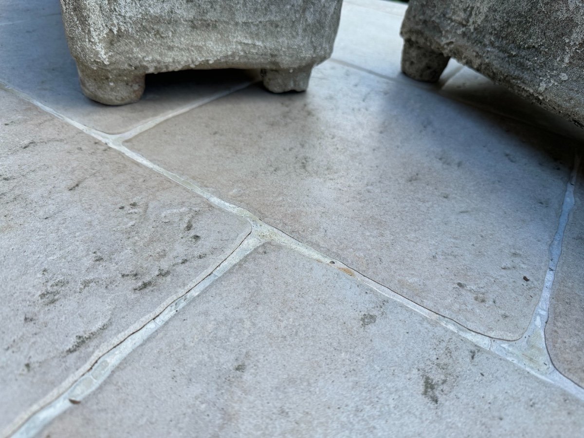 Old Pair Of Concrete Planters From The Mid-20th Century Outdoor Garden -photo-2