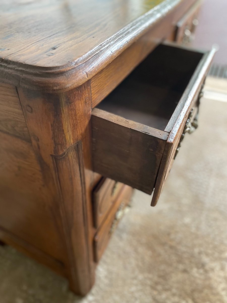 Antique Louis XIV Parisian Chest Of Drawers In Oak From The 18th Century Bronze Handle 4 Drawers-photo-4