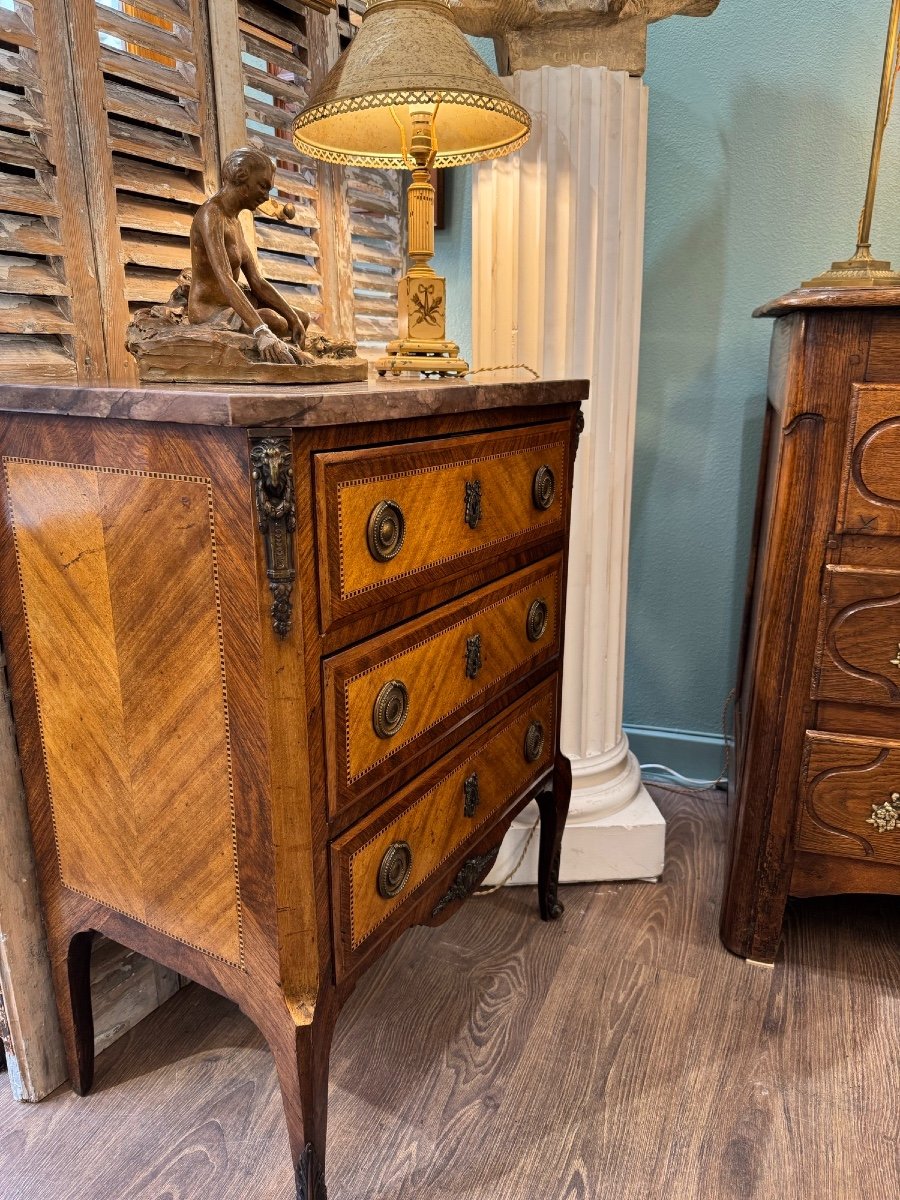 Very Small Louis XV Style Transition Period Mid-20th Century Marquetry Chest Of Drawers-photo-2