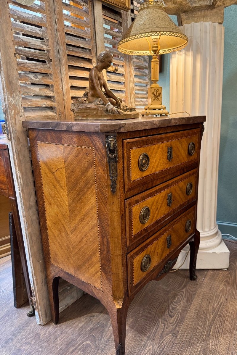 Very Small Louis XV Style Transition Period Mid-20th Century Marquetry Chest Of Drawers-photo-3