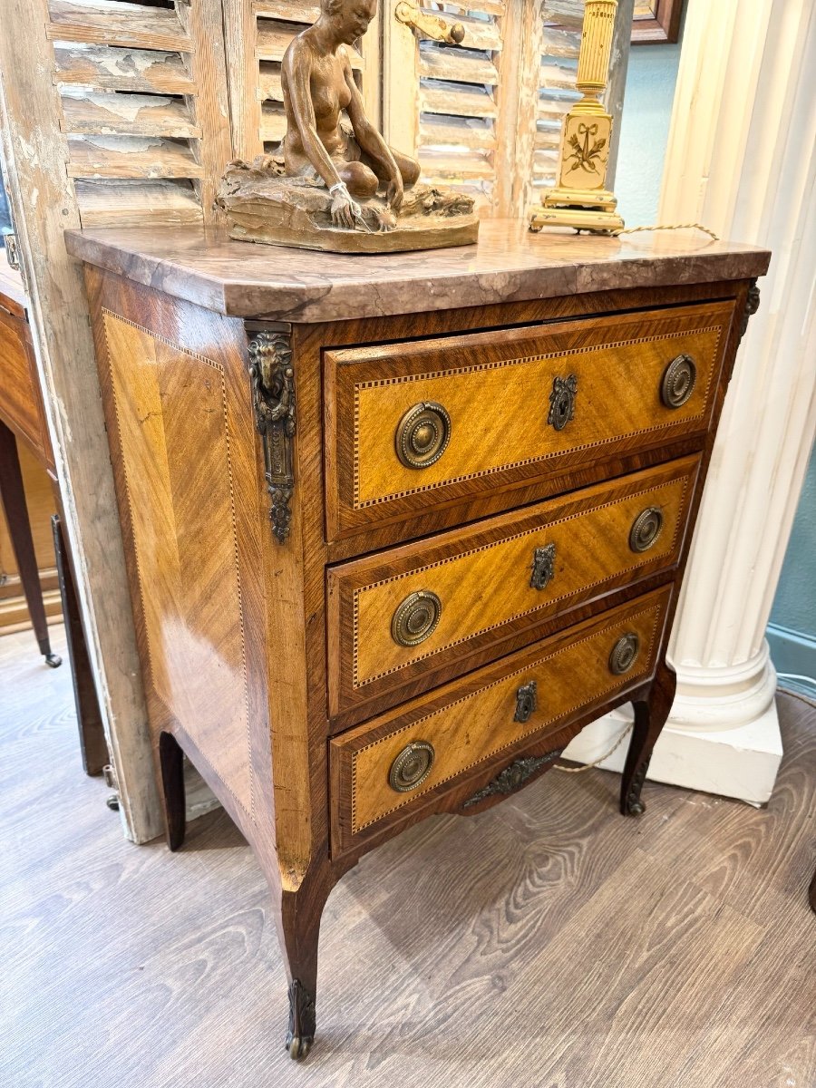 Very Small Louis XV Style Transition Period Mid-20th Century Marquetry Chest Of Drawers-photo-4